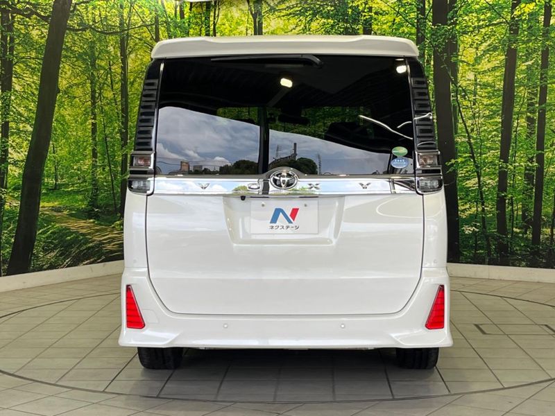 2019 Toyota Voxy DBA-ZRR80W (UW-6a69715fdbd27)[9]