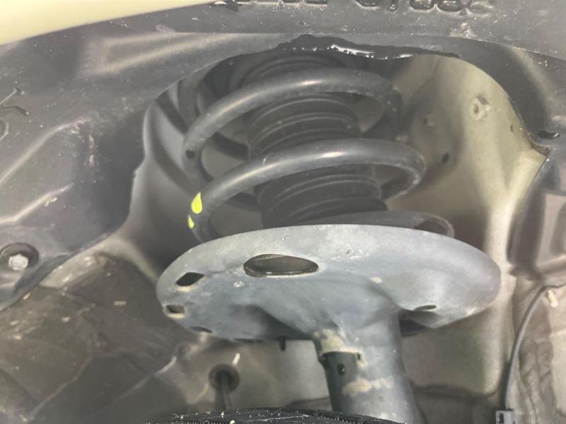 2019 Toyota Voxy DBA-ZRR80W (UW-6a69715fdbd27)[17]