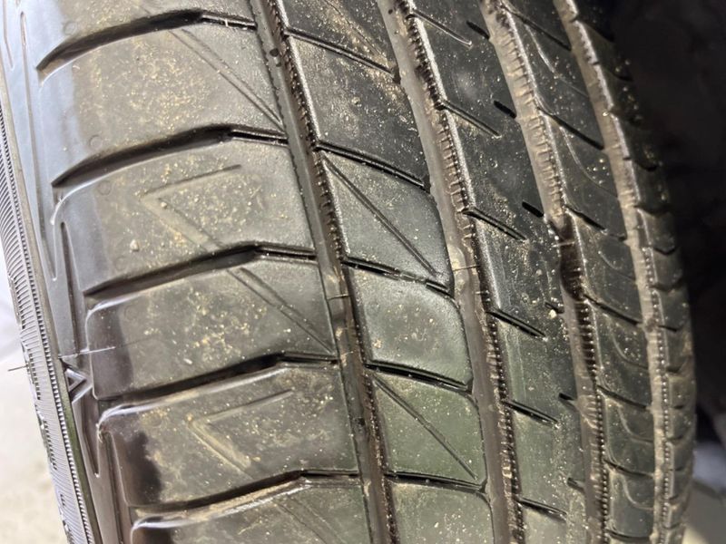 2019 Toyota Voxy DBA-ZRR80W (UW-6a69715fdbd27)[21]