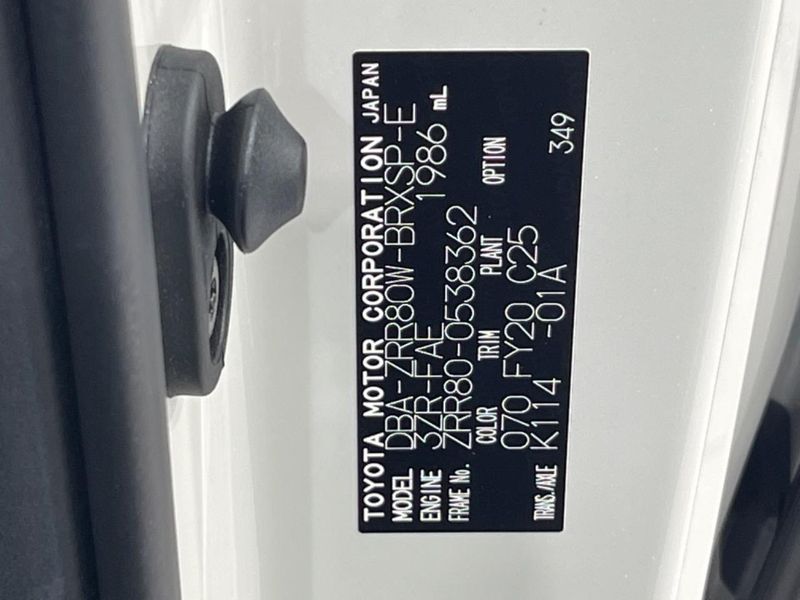 2019 Toyota Voxy DBA-ZRR80W (UW-6a69715fdbd27)[1]