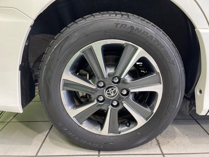 2019 Toyota Voxy DBA-ZRR80W (UW-6a69715fdbd27)[23]