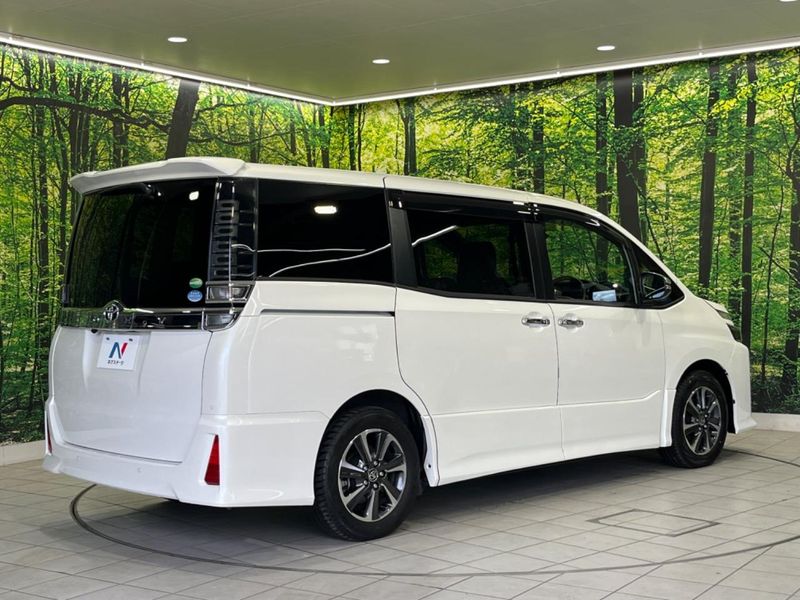 2019 Toyota Voxy DBA-ZRR80W (UW-6a69715fdbd27)[8]
