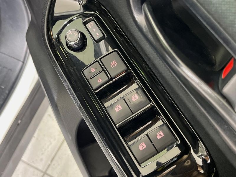 2019 Toyota Voxy DBA-ZRR80W (UW-6a69716100900)[22]