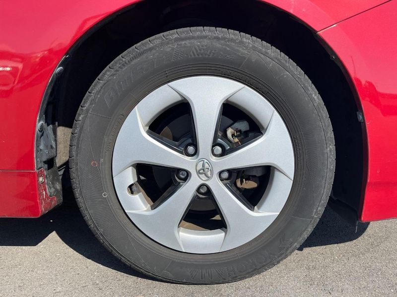 2014 Toyota Prius DAA-ZVW30 (UW-6a697175bb72b)[4]