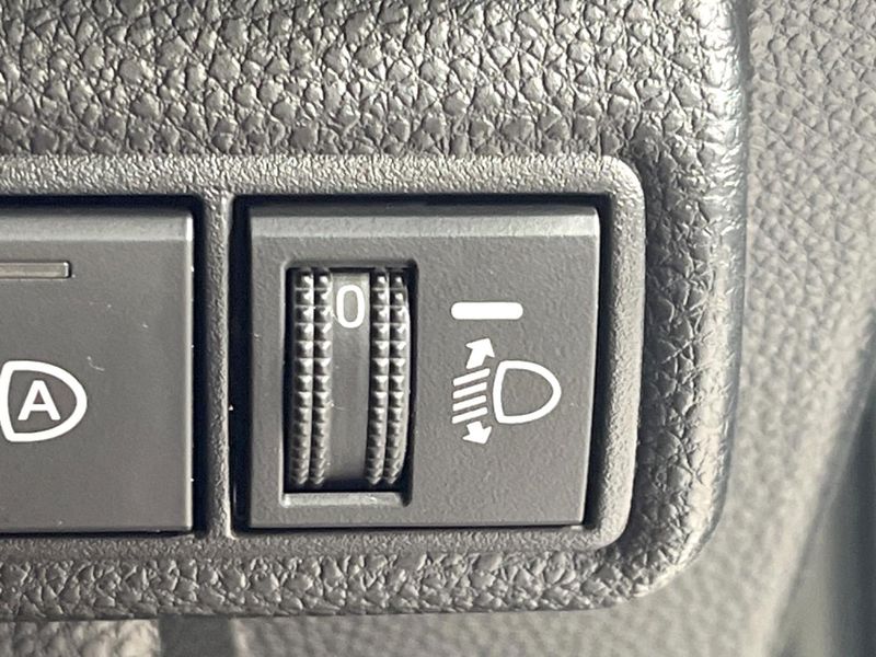2024 Toyota Corolla Touring 6AA-ZWE219W (UW-6a69718d75ce7)[9]