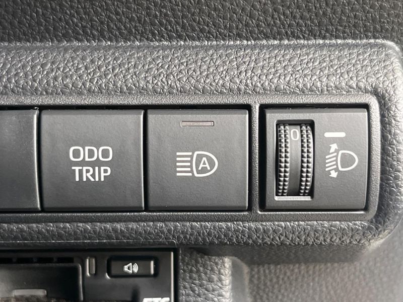 2023 Toyota Corolla Sport 6AA-ZWE219H (UW-6a69718e47efa)[25]