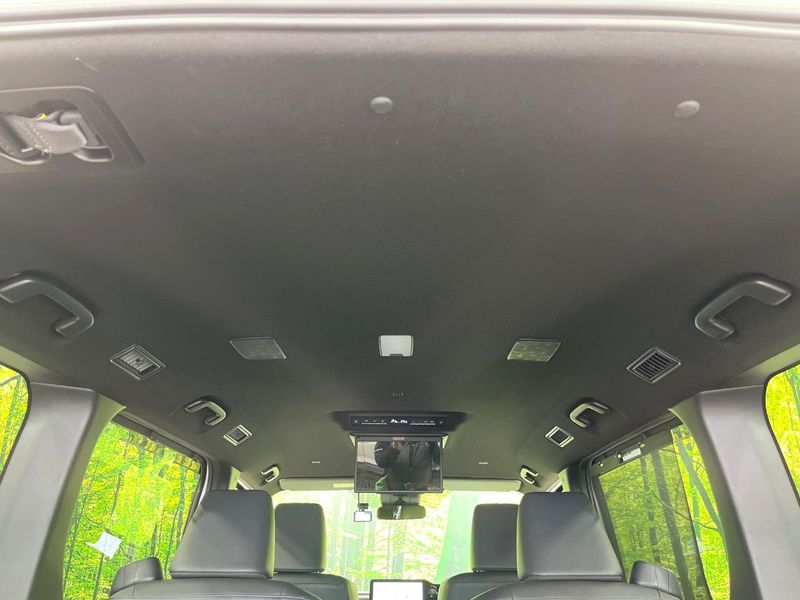 2025 Toyota Voxy 6AA-ZWR90W (UW-6a6971a28ff2d)[26]