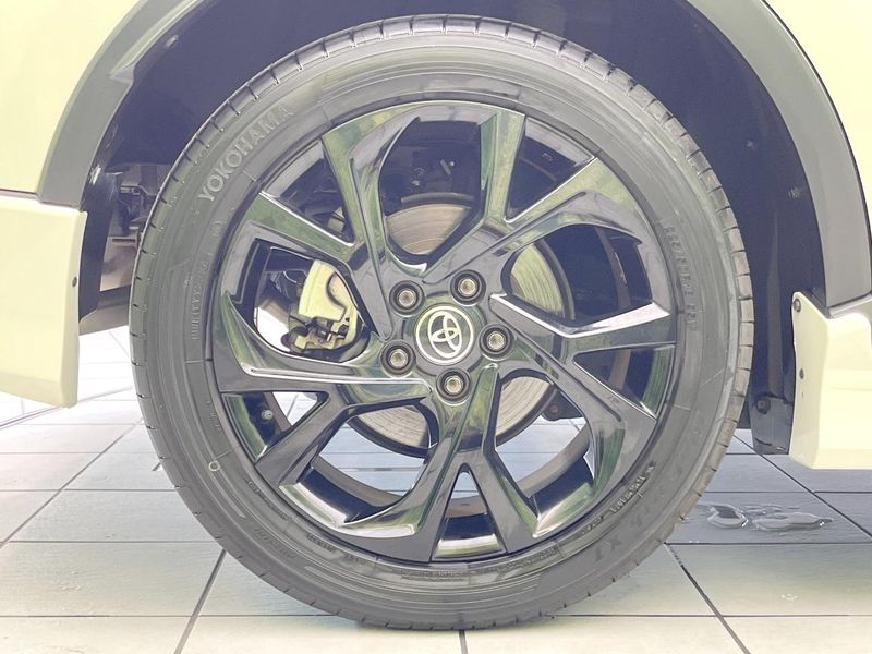2019 Toyota C-HR DAA-ZYX10 (UW-6a6971af3825e)[17]