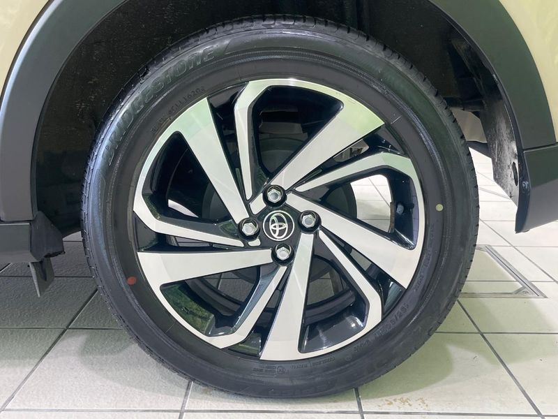 2020 Toyota Raize 5BA-A210A (UW-6a6abefac9e9d)[11]