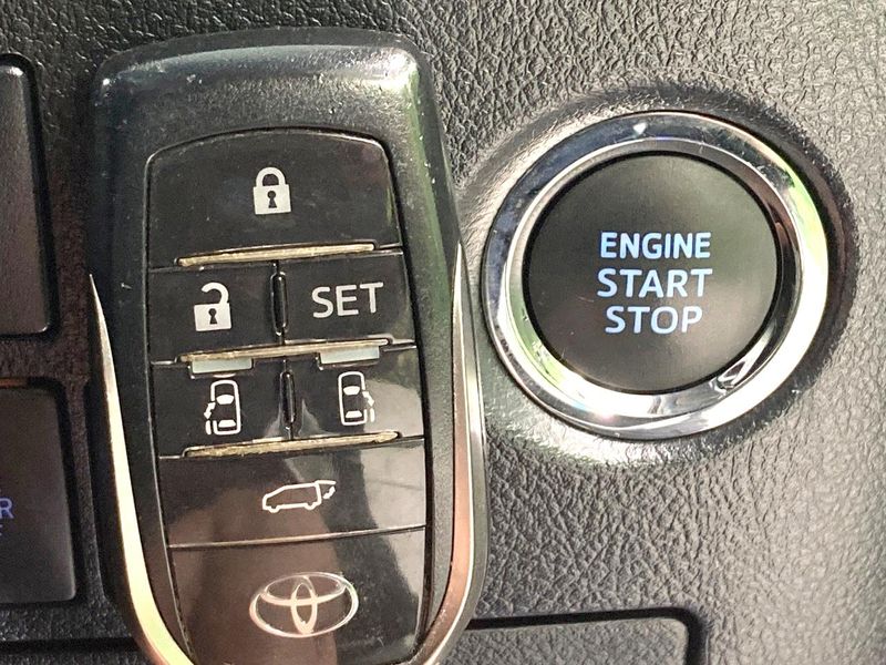 2018 Toyota Vellfire DBA-AGH30W (UW-6a6abf18d98dc)[11]