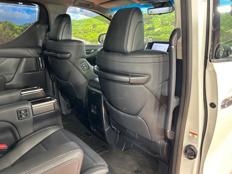2022 Toyota Alphard 3BA-AGH30W (UW-6a6abf22ade90)[28]