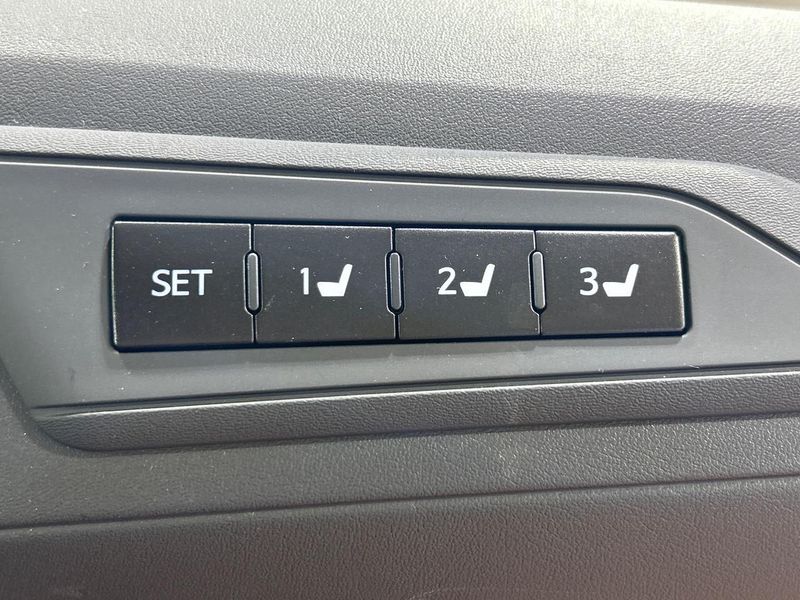 2022 Toyota Alphard 3BA-AGH30W (UW-6a6abf22ade90)[5]