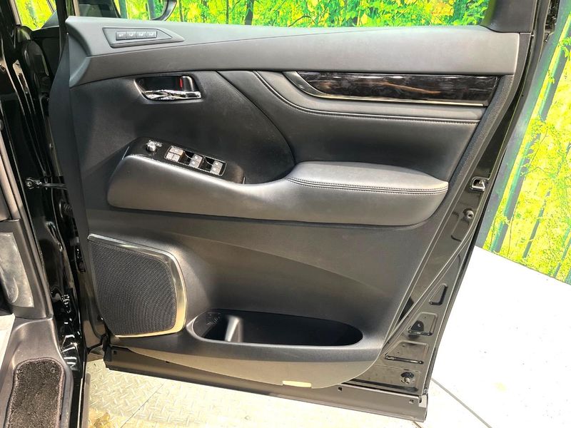 2021 Toyota Alphard 3BA-AGH30W (UW-6a6abf2859dd8)[28]