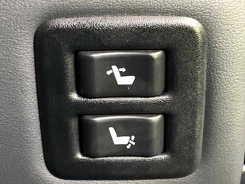 2021 Toyota Alphard 3BA-AGH30W (UW-6a6abf2859dd8)[22]