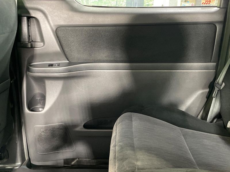 2013 Toyota Vellfire DBA-ANH20W (UW-6a6abf3873d22)[24]