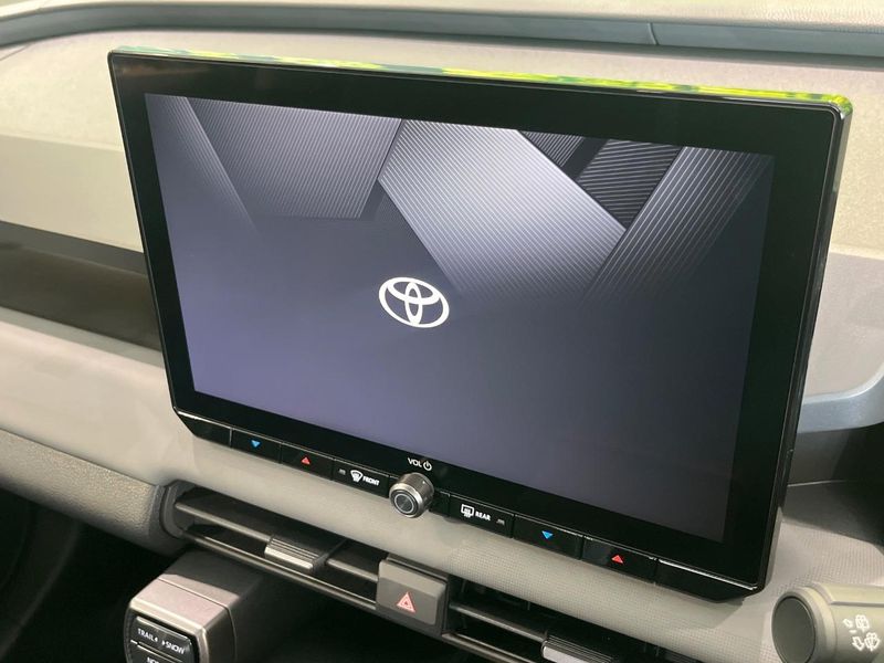 2026 Toyota RAV4 6AA-AXAN64 (UW-6a6abf4694457)[9]