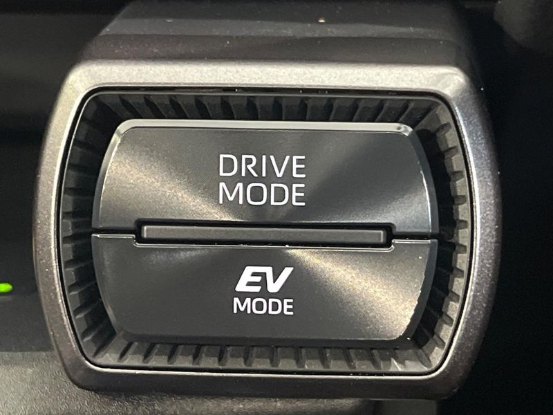 2026 Toyota RAV4 6AA-AXAN64 (UW-6a6abf4694457)[17]