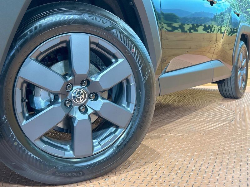 2026 Toyota RAV4 6AA-AXAN64 (UW-6a6abf4855f45)[7]