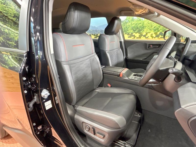 2026 Toyota RAV4 6AA-AXAN64 (UW-6a6abf4855f45)[21]