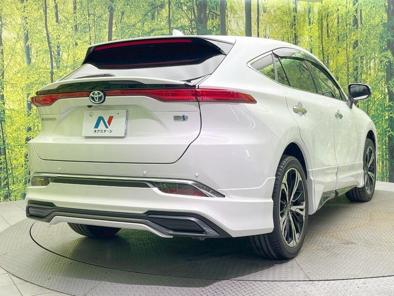 2021 Toyota Harrier Hybrid 6AA-AXUH80 (UW-6a6abf4c49181)[11]
