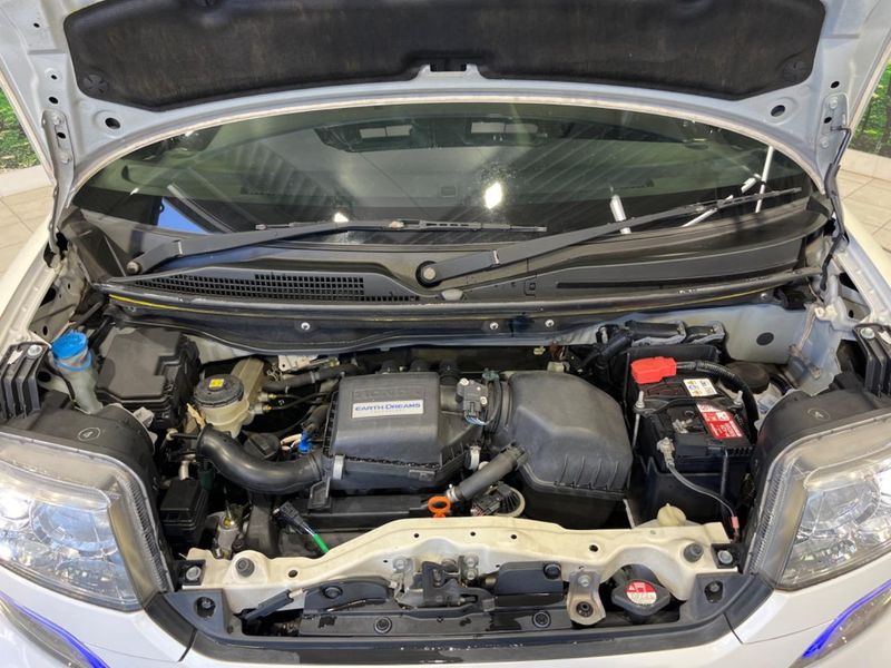 2015 Honda N-BOX CUSTOM DBA-JF1 (UW-6a6ac05cad71c)[18]