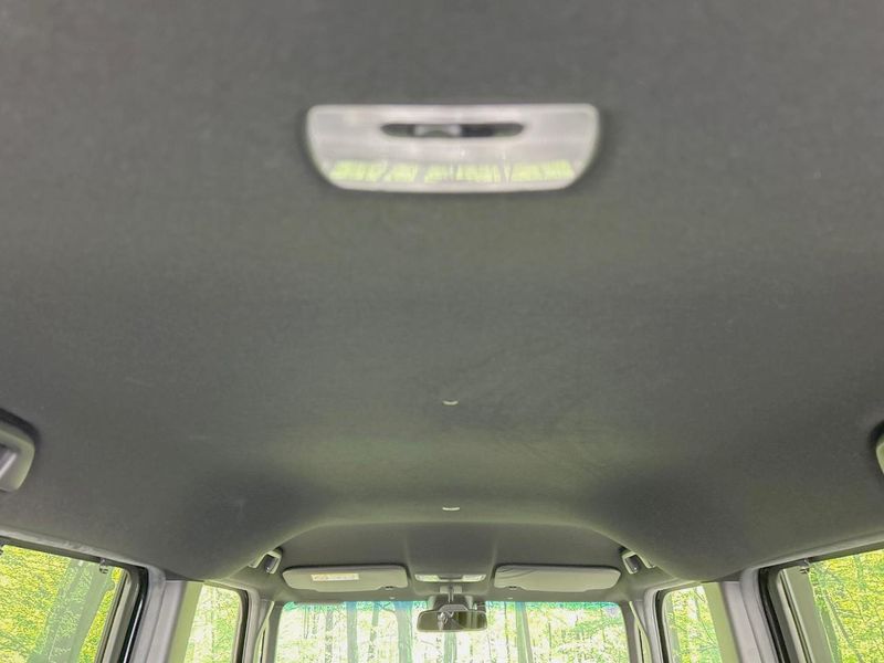 2022 Honda N-BOX CUSTOM 6BA-JF3 (UW-6a6ac08209d3d)[12]