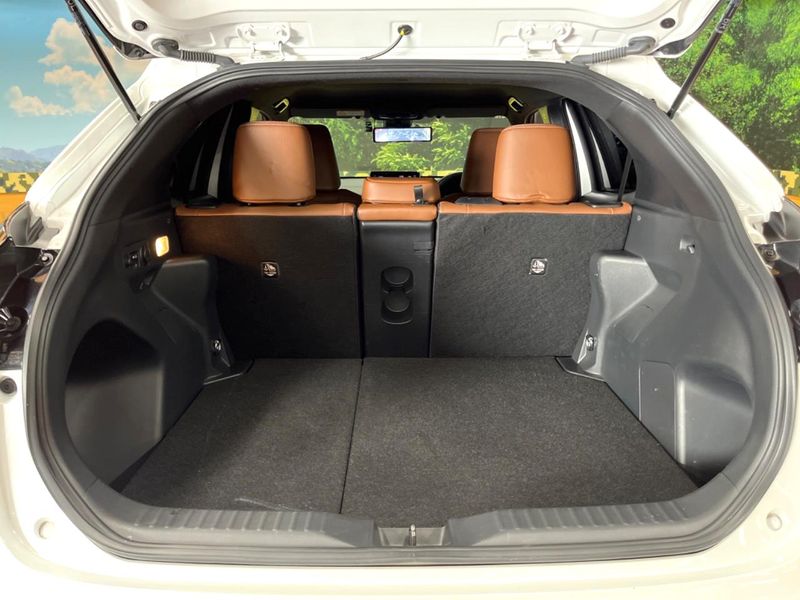 2023 Toyota Yaris Cross 6AA-MXPJ10 (UW-6a6ac1ba75334)[11]
