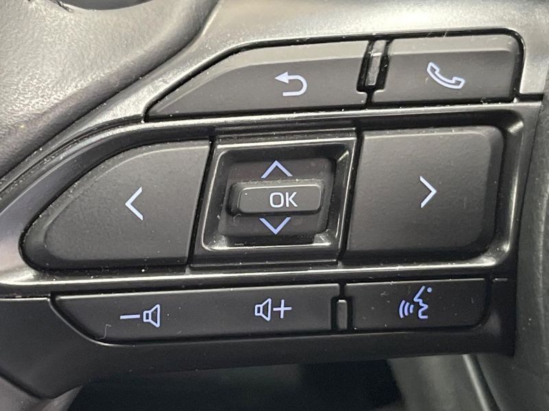 2023 Toyota Aqua 6AA-MXPK11 (UW-6a6ac1c4bdeb3)[11]