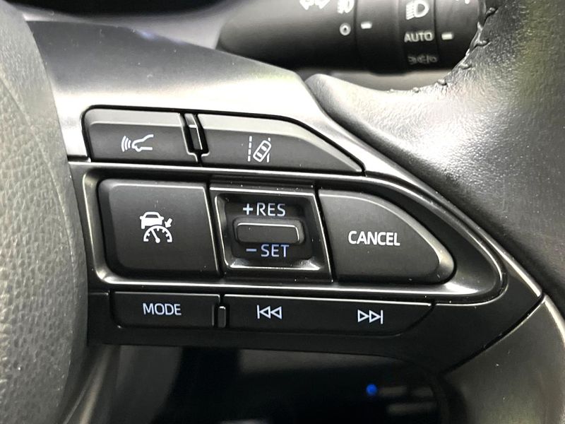 2022 Toyota Aqua 6AA-MXPK11 (UW-6a6ac1c73d4ff)[14]