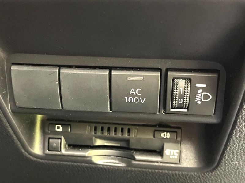 2022 Toyota Aqua 6AA-MXPK11 (UW-6a6ac1c73d4ff)[8]