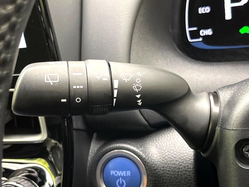 2022 Toyota Aqua 6AA-MXPK11 (UW-6a6ac1c73d4ff)[17]