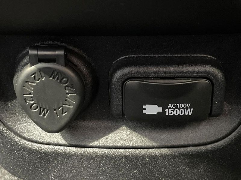 2024 Toyota Sienta 6AA-MXPL10G (UW-6a6ac1cbf0495)[27]