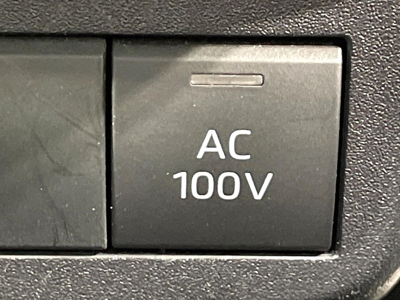 2024 Toyota Sienta 6AA-MXPL10G (UW-6a6ac1cbf0495)[26]