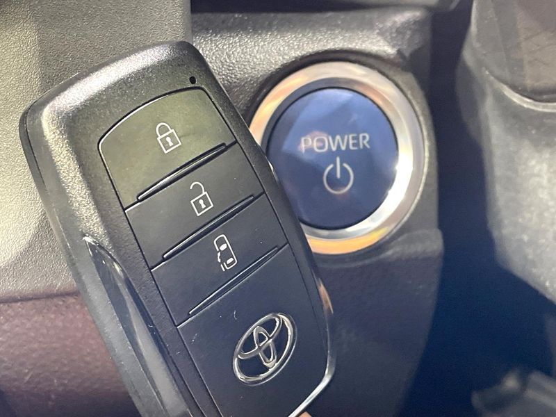 2024 Toyota Sienta 6AA-MXPL10G (UW-6a6ac1cbf0495)[21]