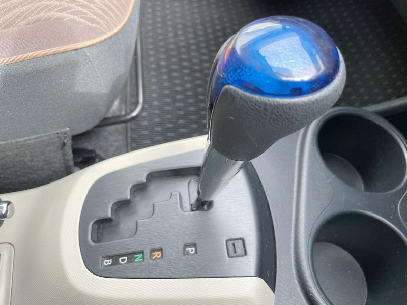 2013 Toyota Aqua DAA-NHP10 (UW-6a6ac1f980d11)[21]