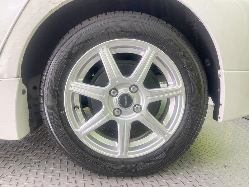 2013 Toyota Aqua DAA-NHP10 (UW-6a6ac201d35f6)[11]