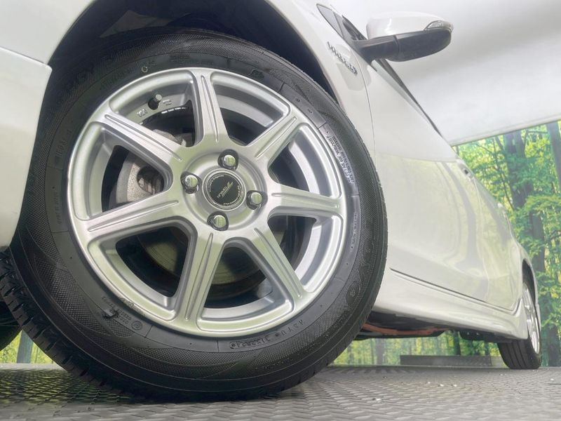 2013 Toyota Aqua DAA-NHP10 (UW-6a6ac201d35f6)[9]