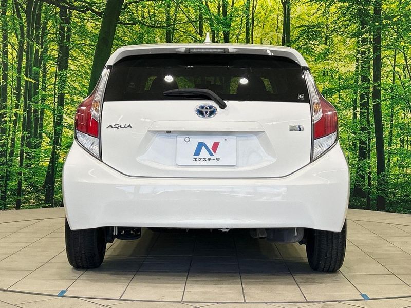 2015 Toyota Aqua DAA-NHP10 (UW-6a6ac202cb6bc)[16]