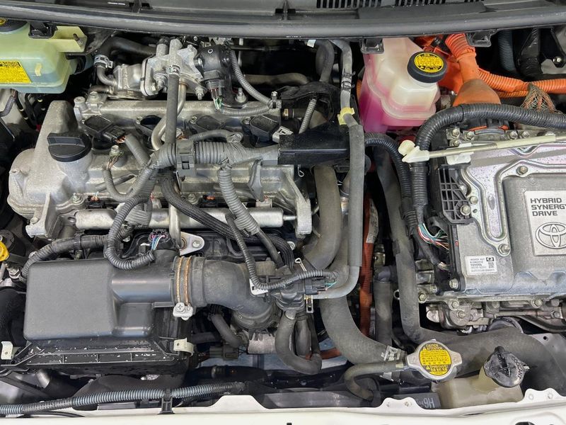 2015 Toyota Aqua DAA-NHP10 (UW-6a6ac202cb6bc)[7]
