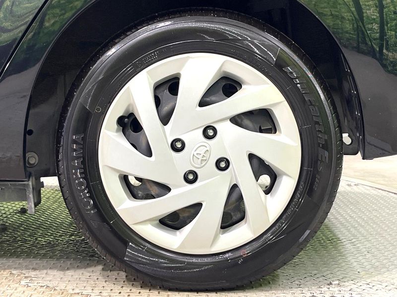 2015 Toyota Aqua DAA-NHP10 (UW-6a6ac20381c56)[18]