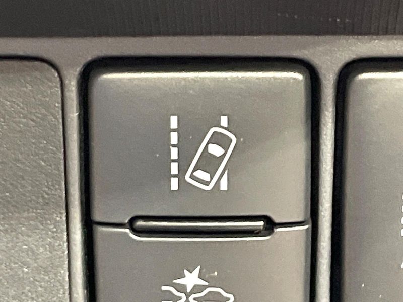 2019 Toyota Aqua DAA-NHP10 (UW-6a6ac20c037ad)[17]