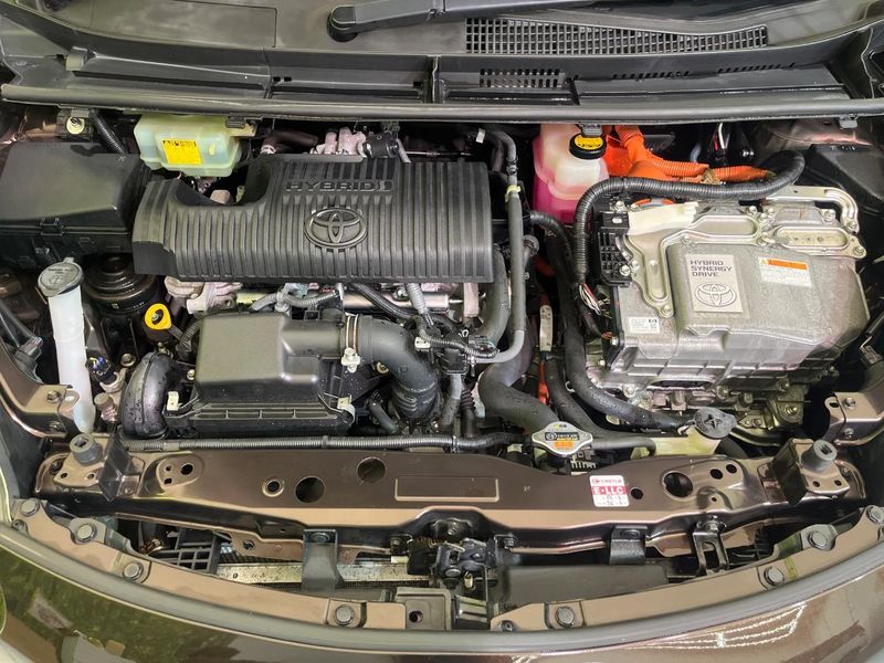 2015 Toyota Sienta DAA-NHP170G (UW-6a6ac20d28315)[20]