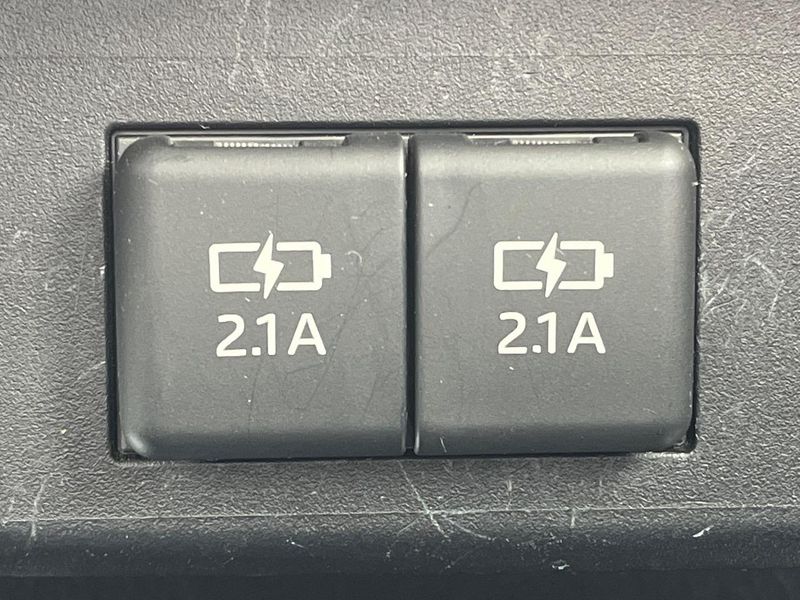 2019 Toyota Sienta DBA-NSP170G (UW-6a6ac219cfdf0)[25]