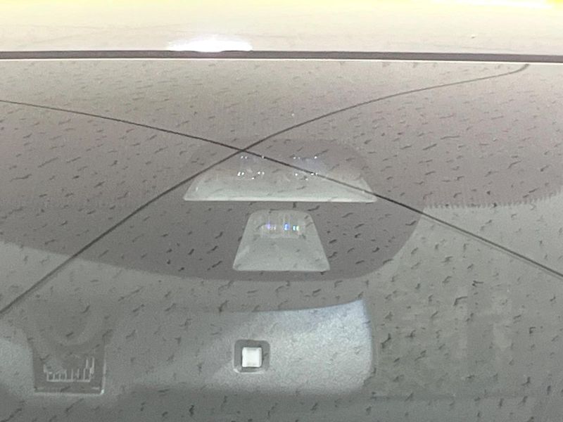 2015 Honda Vezel DAA-RU3 (UW-6a6ac237b809e)[6]
