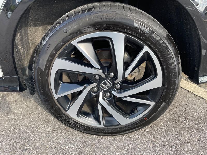 2016 Honda Vezel DAA-RU3 (UW-6a6ac23926c6b)[5]