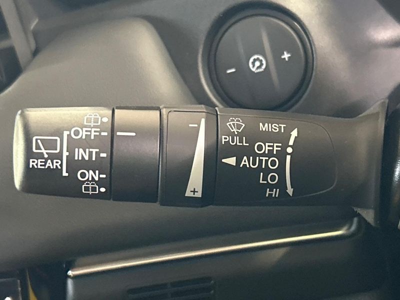 2024 Honda Vezel 6AA-RV5 (UW-6a6ac2487ebd1)[9]