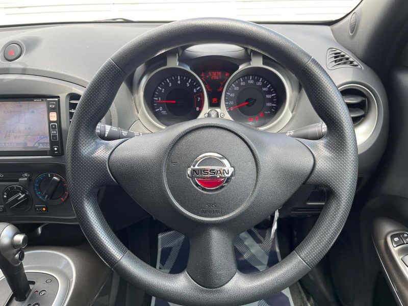 2011 Nissan JUKE DBA-YF15 (UW-6a6ac2aad4279)[26]