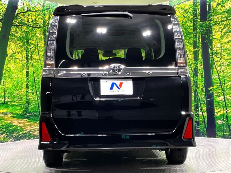2016 Toyota Voxy DBA-ZRR80W (UW-6a6ac2bfb5dcc)[8]