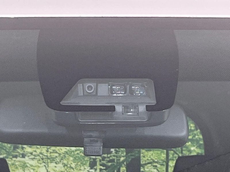2021 Toyota Voxy 3BA-ZRR85W (UW-6a6ac2cc68c05)[5]