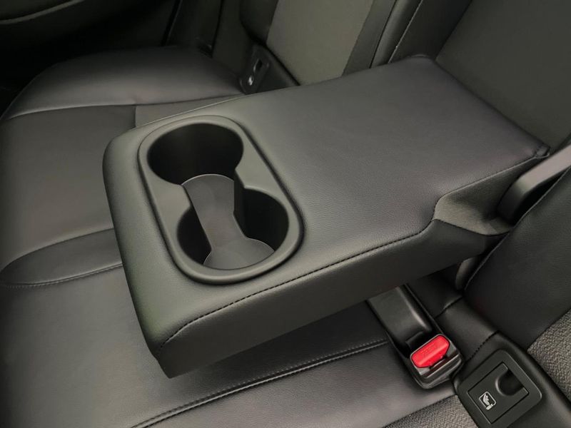 2024 Toyota Corolla Cross 6AA-ZVG13 (UW-6a6ac2d50c84c)[12]